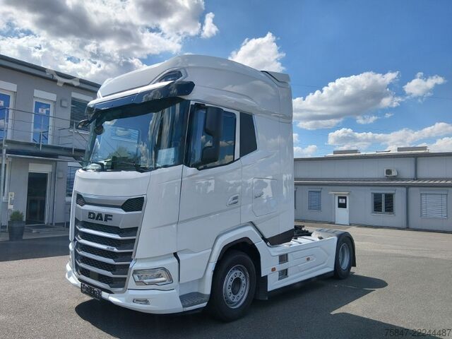 стандартен влекач DAF XG+ 530 FT Intarder Standklima ACC