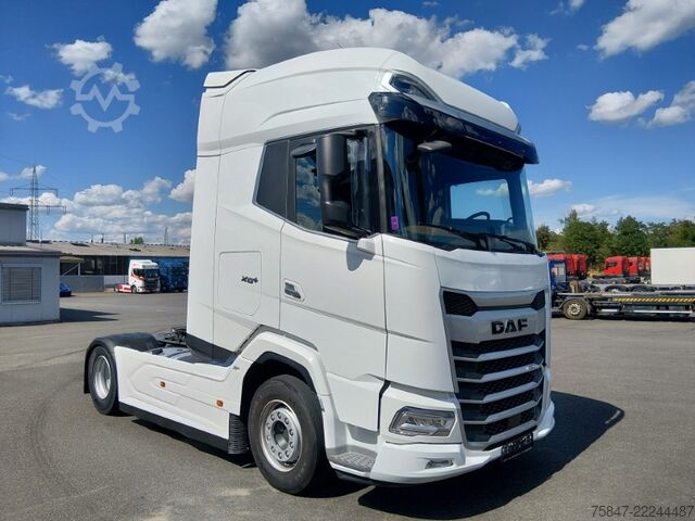 стандартен влекач DAF XG+ 530 FT Intarder Standklima ACC