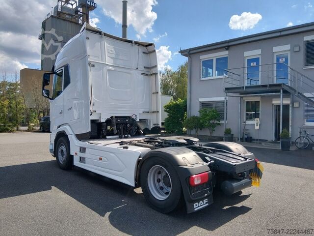 стандартен влекач DAF XG+ 530 FT Intarder Standklima ACC