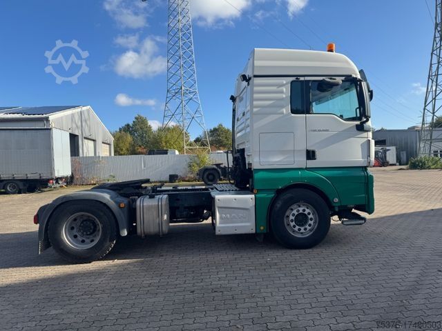 Standard SZM MAN TGX 18.460 mit Standklimaanlage