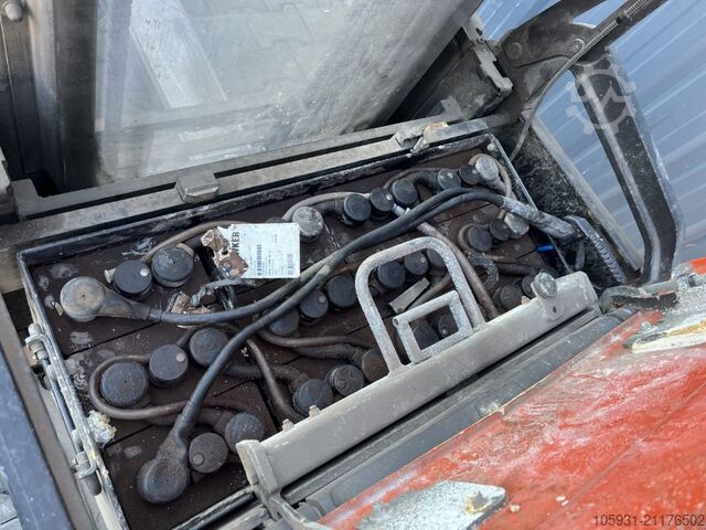 Carretilla elevadora de pie BT SPE200D