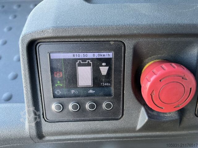 Tractor de arrastre Jungheinrich EZS350