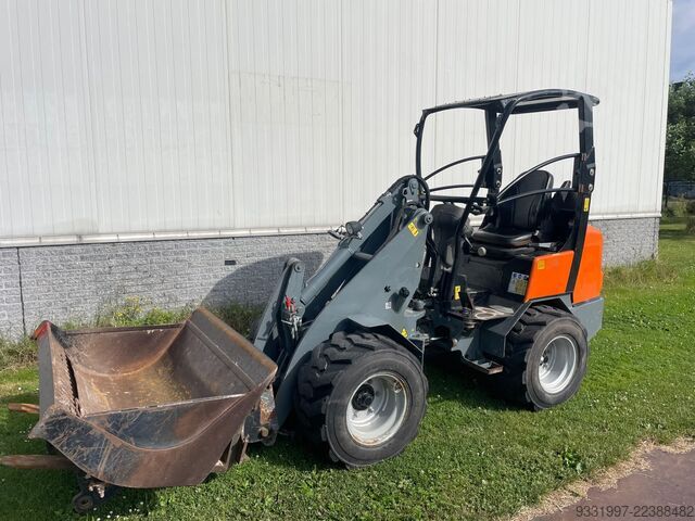  Giant 337T kniklader shovel