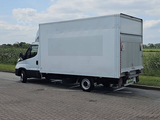 Bakwagen IVECO DAILY 35S14       Bakwagen Laadklep!