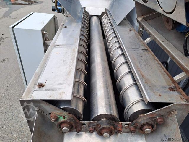 Makineri për qëruar qepë 1000 kg/orë AGA MDC 1000