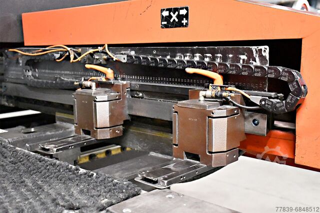 Revolver prese Amada Europe 245 AMADA PROMECAM Europe 245