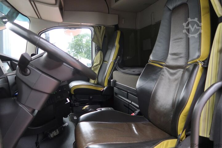Venjulegur SZM Volvo FH 16.750 6X4T/ FULL AIR/ RETARDER/ LIFTING AXLE