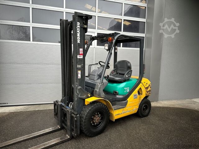 Diislitõstukid Komatsu FD25T - nur 3229 Stunden !!!