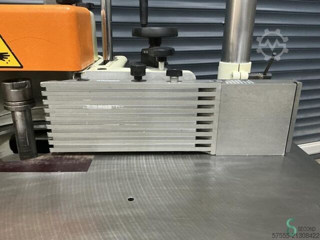 เครื่องกัดแบบตั้งโต๊ะ SCM T 130N 2001 SCM T 130N