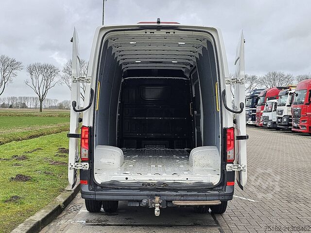 Camioneta familiar de techo alto VOLKSWAGEN CRAFTER 50 2.0 TDI 177 L4H3