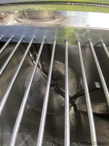 1.000 Litre paslanmaz çelik dikey ceketsiz karıştırma tankı. NETZSCH 1000 Litre