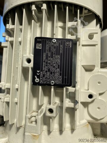 1.000 Litre paslanmaz çelik dikey ceketsiz karıştırma tankı. NETZSCH 1000 Litre