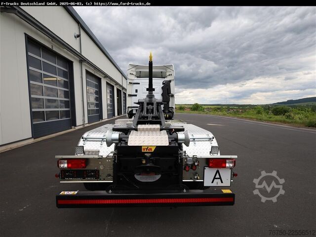 卷臂钩自卸卡车 Ford F-Line 6x2 Lift-Lenk HYVA