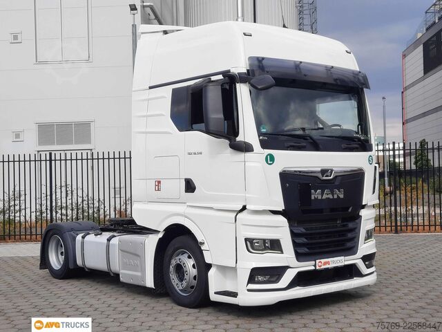 Rúmmá traktor eining MAN 18.510 TGX GX Retarder Standklima 2 x Tank
