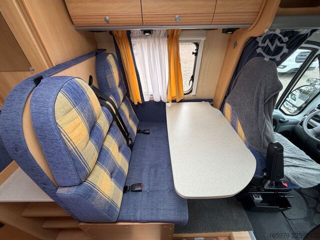Teilintegriertes Wohnmobil DETHLEFFS Globebus