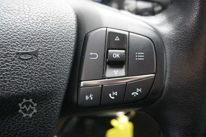 Delivery van Ford Transit 2.0 TDCI L3H3 EURO 6 - Airco - Navi - C...
