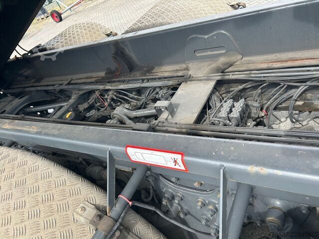 Tovornjak s kavljem za kontejnerje MERCEDES-BENZ Actors 3241 / 8x2-6 / Atlas 165 + Funk / VDL