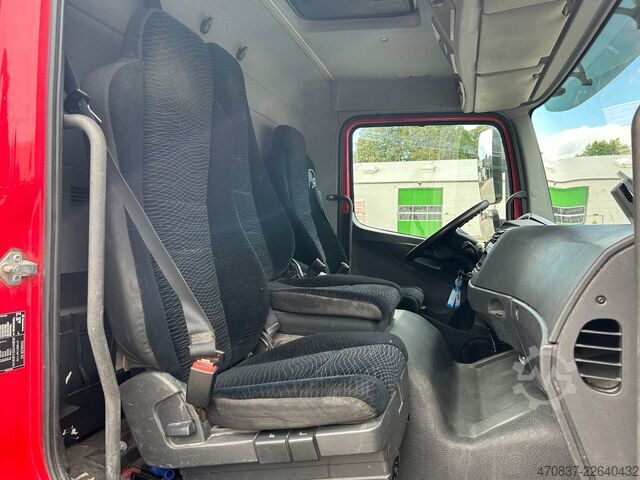 Tovornjak s ploščadjo MERCEDES-BENZ Atego 1230 / Pritsche 7,2 m