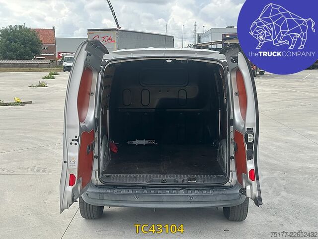 Fourgon tôlé Renault Kangoo