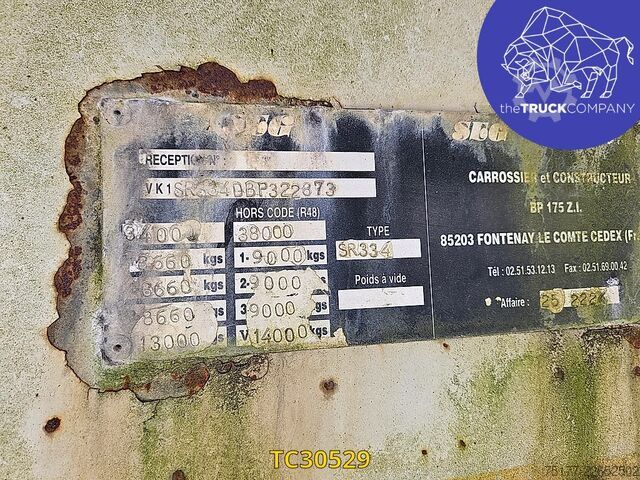 Remorca platformei Samro 