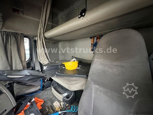 Trattore stradale standard RENAULT Premium 450 4x2 *DEFEKT*