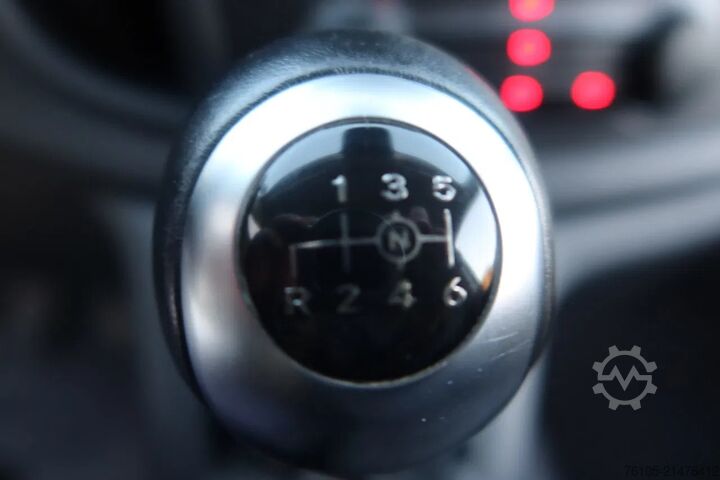 Umpikorja-auto Mercedes-Benz Vito 116 CDI 29.500 euro