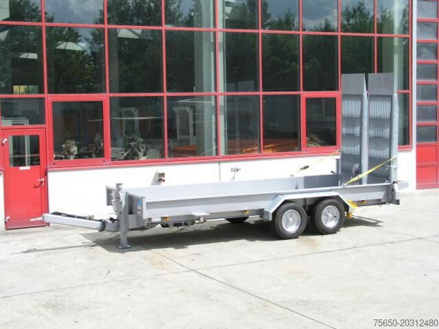 Нископроходен ремарке Möslein TT 11-E6x2  Tieflader für Fräsen breiten Rampen, Neu