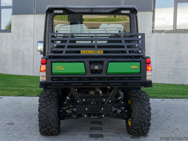 Traktor John Deere Gator XUV865M