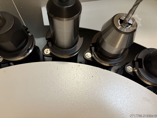 Pystytyöstökeskus Spinner MVC 1000