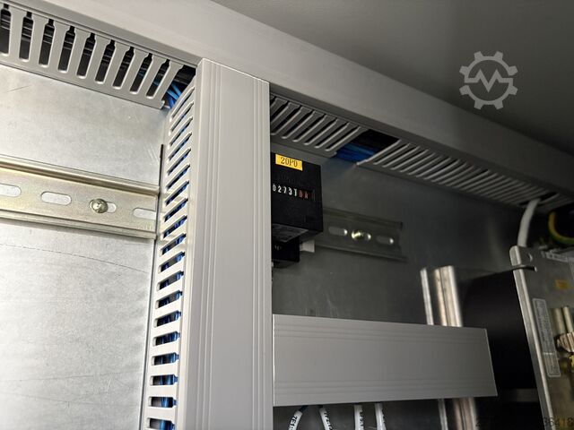 Pystytyöstökeskus Spinner MVC 1000