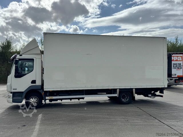 Matkalaukku DAF LF 220 BAKWAGEN EURO5