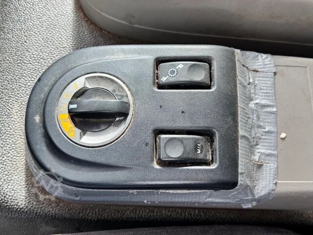 Matkalaukku DAF LF 220 BAKWAGEN EURO5