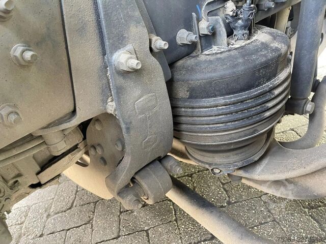 Standard tractor Renault T480 productie 2021. P- Cool. origineel France ...
