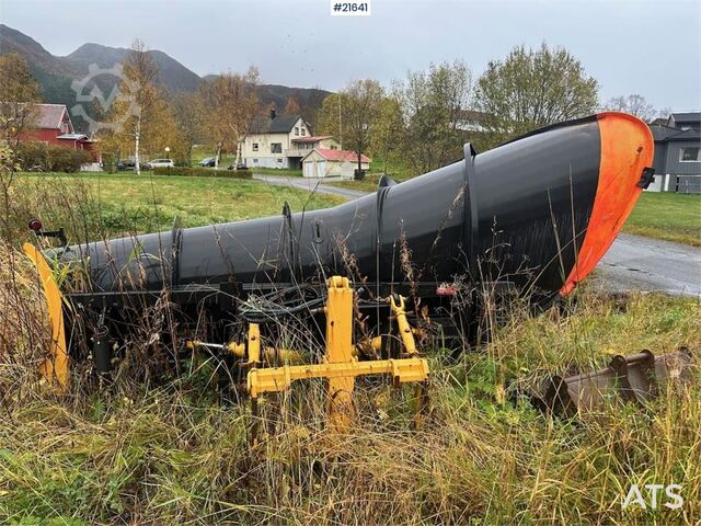 Cày Gmill HDA 265.  Gmill HDA 265 plow.