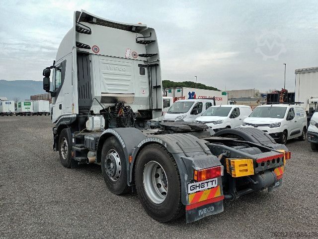 Unit traktor standar IVECO AS440S50TX/P