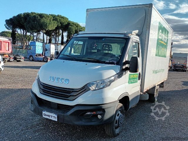 Kamion s sandukom IVECO 35C14