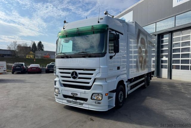 Kølebil MERCEDES-BENZ Actros 2544 6x2 Thermoking TS-300