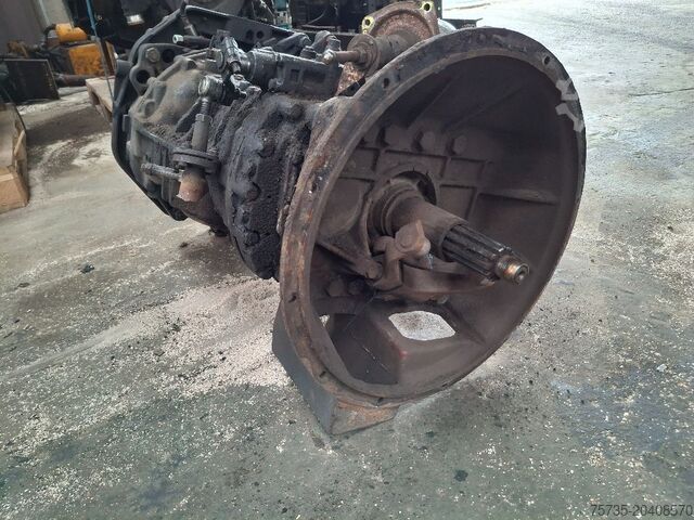 Boîte de vitesses ZF ECOMID 8S180