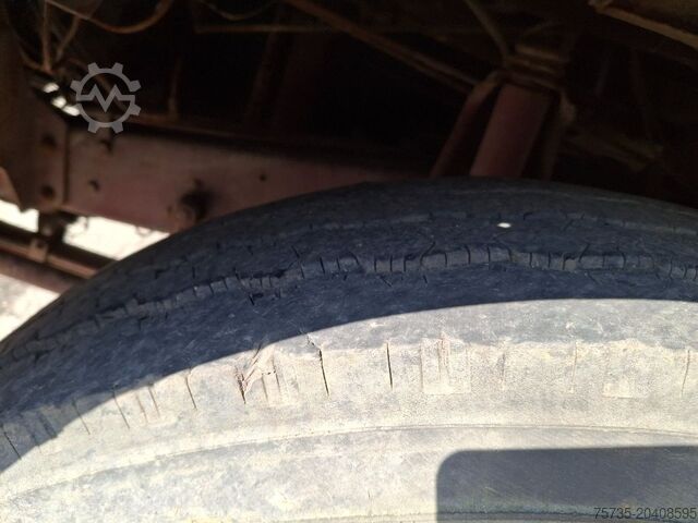 Chassis with cab MERCEDES-BENZ 1113