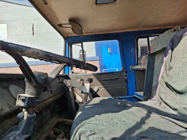 Chassis with cab MERCEDES-BENZ 1113