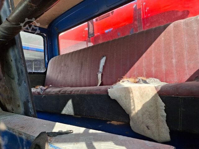 Chassis with cab MERCEDES-BENZ 1113