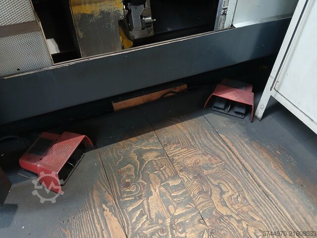 Centro de torneamento e fresagem CNC INDEX G 300