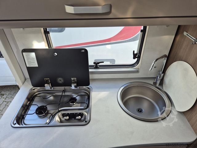 Polintegriran avtodom CARADO T 135