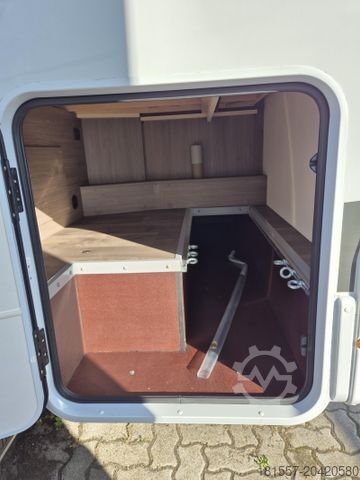 Полуинтегрированный автодом CARADO T 135