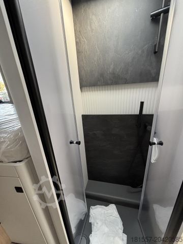 Integrirani avtodom HYMER/ERIBA B-Klasse MC I 680 Alde, Autark-Paket, Markise