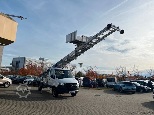 Kamion sa radnom platformom MERCEDES-BENZ Sprinter 315CDI  Böcker Agilo Möbelaufzug HL27