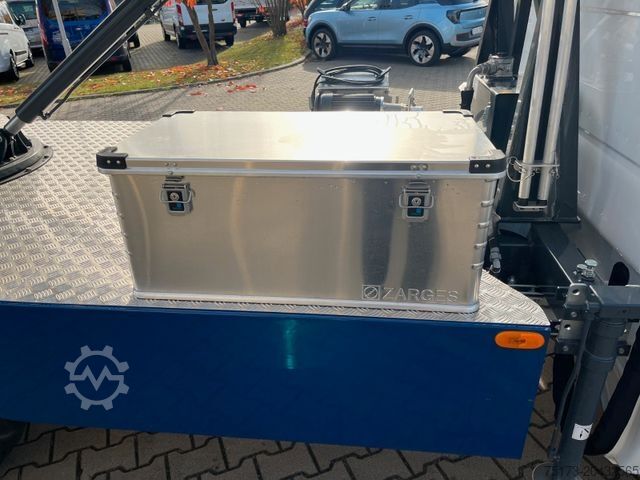 Kamion sa radnom platformom MERCEDES-BENZ Sprinter 315CDI  Böcker Agilo Möbelaufzug HL27