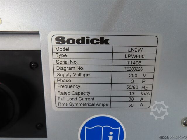 Máquina de erosión por hilo Sodick AG600L