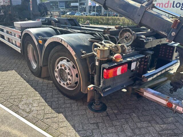 Camion-grue Mercedes-Benz Antos 2833 NL kenteken