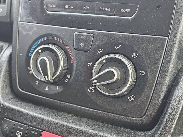 عربة ستيشن واغن ذات سقف مرتفع Citroën JUMPER 2.2 BHDI 120 L2H2